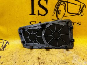 OSŁONA BLENDA GŁOŚNIKA TYLNEJ PÓŁKI LEWA HARMAN KARDON BMW 5 G30