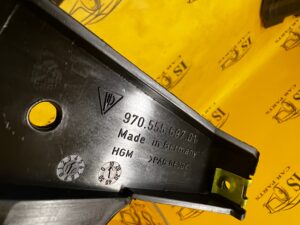 MOCOWANIE POSZYCIA OSŁONY SŁUPKA C TYŁ LEWY PORSCHE PANAMERA 970 I LIFT