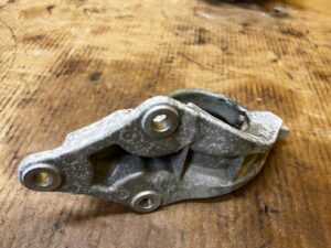 PODPORA MOCOWANIE PÓŁOSI FORD ESCAPE MK4 1.5 ECOBOOST