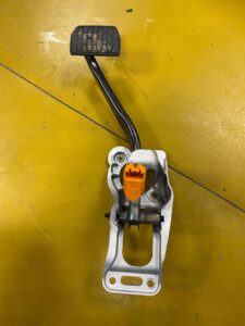 PEDAŁ HAMULCA AUTOMAT MOCOWANIE JAGUAR XF II X260