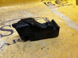 WYGŁUSZENIE PIANKA PODSZYBIA MERCEDES A KLASA W177 A45S A45 AMG