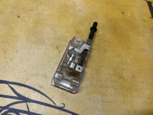 LAMPKA OŚWIETLENIE SCHOWKA DACIA DUSTER II