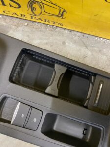 PODŁOKIETNIK SCHOWEK ŚRODEK FORD KUGA MK3 ST-LINE