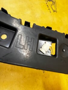 ŚLIZG MOCOWANIE WSPORNIK ZDERZAKA TYŁ LEWY FORD EXPLORER MK6