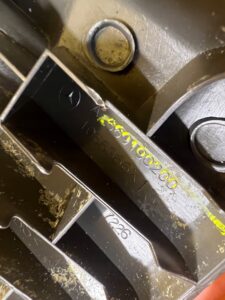 OSŁONA ZAŚLEPKA SZYNY PROWADNICY FOTELA PRZÓD PRAWY MERCEDES GL X166