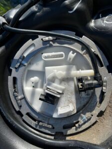 ZBIORNIK PALIWA BAK BAKU POMPA MERCEDES E-KLASA W213 KOMBI 2.0 BENZYNA