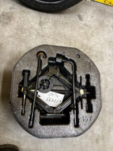 ZESTAW NAPRAWCZY KOŁO ZAPASOWE DOJAZDOWE KIA PICANTO III 115/70 R15