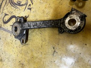 WSPORNIK ZAWIESZENIA TYŁ LEWY PEUGEOT 508 I LIFT SW KOMBI RXH 2.0 HYBRID