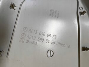 OSŁONA POSZYCIE SŁUPKA B PRAWA MERCEDES E-KLASA W213