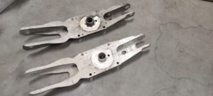 WAHACZ ZAWIESZENIA POPRZECZNY TYŁ TYLNY MERCEDES W246 W176 C117 W117