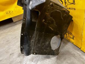 NADKOLE FARTUCH PRZÓD PRZEDNI PRAWY CHEVROLET CORVETTE C5 97-04