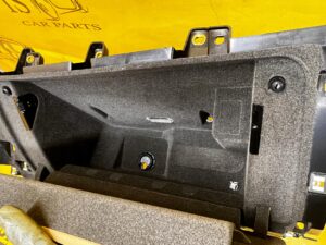 SCHOWEK PASAŻERA DESKI KONSOLI PRAWY PORSCHE MACAN 95B