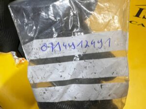 2 X ŚRUBA PASA BEZPIECZ. PRZÓD BMW 5 F07 F10 7 F01 X5 F15 X6 F16 NOWA OEM