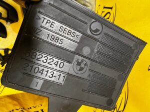 PODSTAWA PODŁOGA SCHOWKA DESKI ROZDZIELCZEJ BMW F40