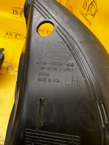 OSŁONA WYGŁUSZENIE BŁOTNIKA PRZÓD LEWY FORD BRONCO 21-