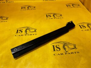 LISTWA DEKOR OBUDOWA DESKI KONSOLI PRAWY LAND ROVER DISCOVERY 5 V L462 EU