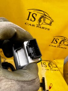 LAMPA LAMPKA OŚWIETLENIE WNĘTRZA KABINY TYŁ PORSCHE CAYENNE II 7P5