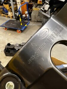 WLOT DOLOT KANAŁ POWIETRZA RANGE ROVER EVOQUE II L551