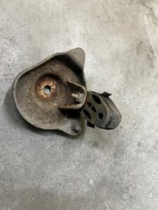 MOCOWANIE SANEK BELKI TŁUMIKA TYŁ BMW 5 F07 F10 6 F06 F12 7 F01