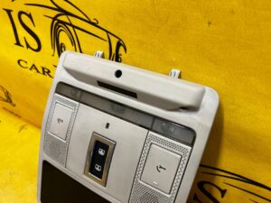 LAMPKA OŚWIETLENIE PODSUFITKI SZYBERDACH JAGUAR E-PACE X540