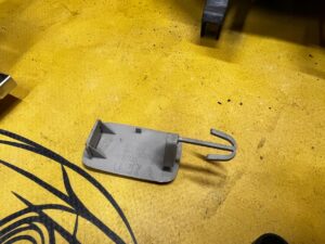 ZAŚLEPKA AIRBAG SŁUPKA PRZÓD PRAWA CITROEN C4 PICASSO II