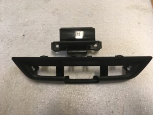 PRZYCISK RĘCZNEGO CITROEN C4 PICASSO II 98014489ZD