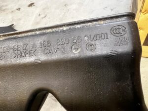 KANAŁ TUNEL NAWIEWU POWIETRZA NA TYŁ MERCEDES GLS X166