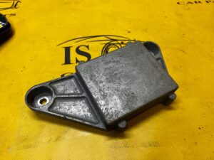 WSPORNIK OBCIĄŻNIK PRZECIWWAGA BELKI TYŁ RANGE ROVER VELAR L560