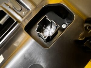 LAMPKA OŚWIETLENIE WNĘTRZA PODSUFITKI PRZÓD FORD BRONCO 21-