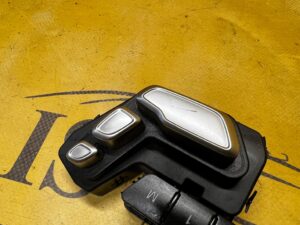 PRZEŁĄCZNIK PANEL STEROWANIA FOTELA PAMIĘĆ PRZÓD PRAWY MERCEDES GLS X166