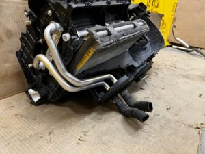 KOMPLETNA NAGRZEWNICA FORD KUGA MK3 ESCAPE MK4 USA