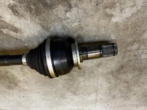 PÓŁOŚ TYŁ TYLNA PRAWA PRAWY RANGE ROVER VELAR L560