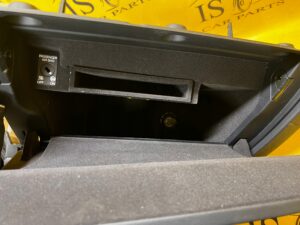 SCHOWEK DESKI KONSOLI PASAŻERA AUDI A8 D5