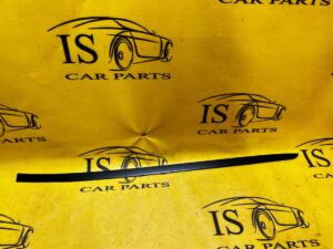 LISTWA ODPROWADZAJĄCA WODĘ SZYBY PRZÓD LEWA BMW X5 F15 NOWA OEM