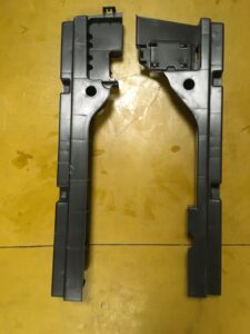 LISTWA WSPORNIK BAGAŻNIKA INFINITI Q30 GLA W156