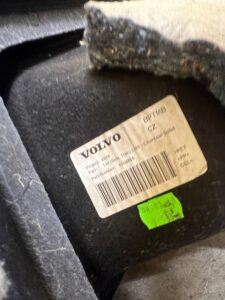 TAPICERKA BOCZEK BAGAŻNIKA TYŁ LEWY LEWA 7 OSÓB VOLVO XC90 II