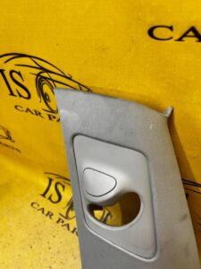 OSŁONA POSZYCIE SŁUPKA B ŚRODKOWEGO LEWA LEWE TESLA MODEL 3 PRZEDLIFT