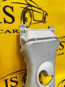 OSŁONA POSZYCIE SŁUPKA ŚRODKOWEGO B PRAWA PRAWE RANGE ROVER VELAR L560