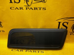 KRATKA GŁOŚNIKA BLENDA PRAWY TYŁ AUDI A8 D5 4N