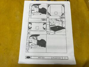 MATA WYKŁADZINA DYWAN PODŁOGI BAGAŻNIKA 4 DRZWI FORD BRONCO 21- NOWA OEM