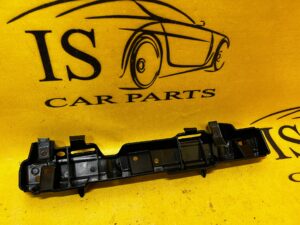 UCHWYT MOCOWANIE OSŁONY SŁUPKA A PRZÓD PRAWY FORD KUGA MK3