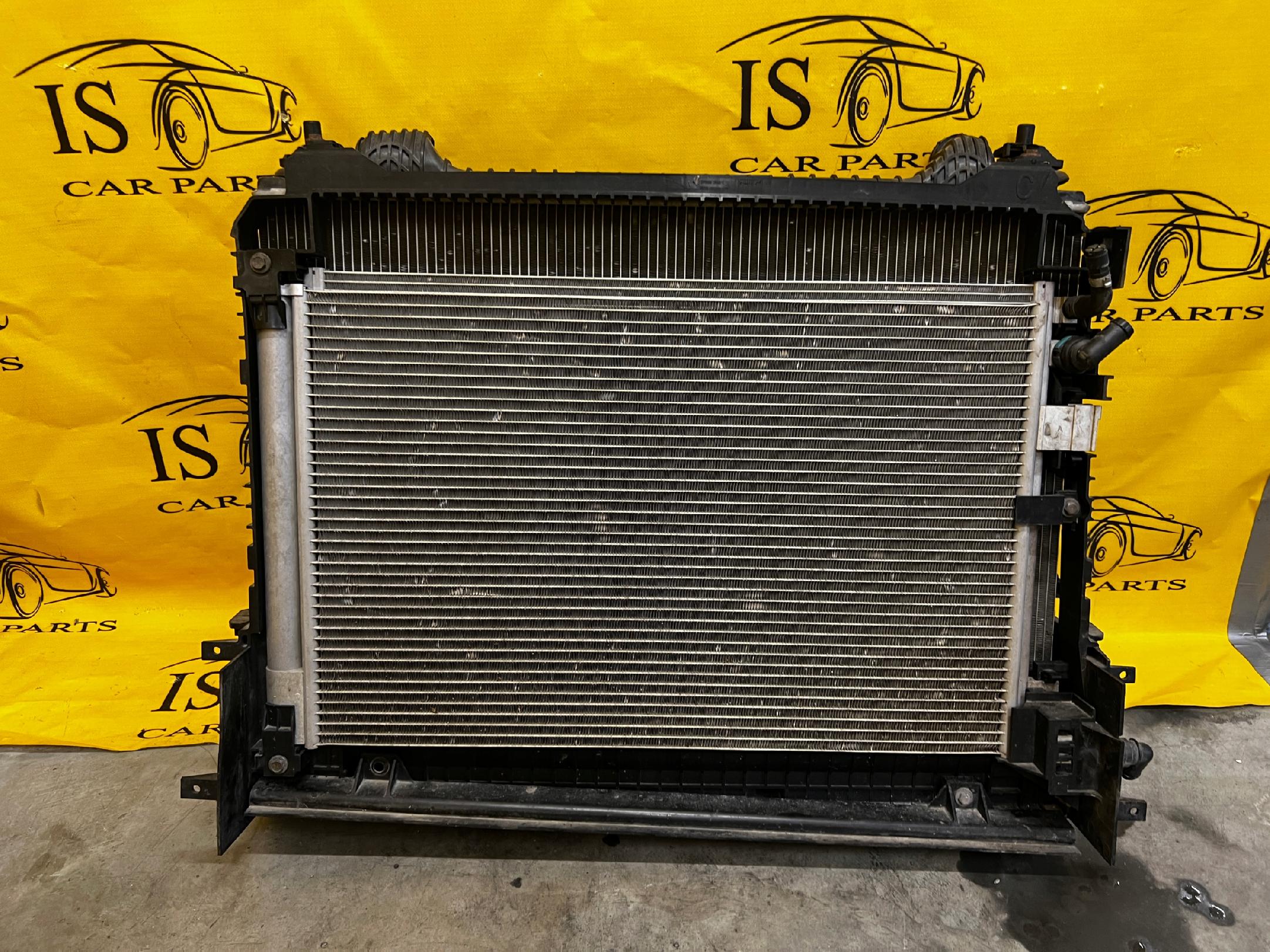 KOMPLET CHŁODNICE WODY KLIMATYZACJI WENTYLATOR RANGE ROVER VELAR L560 2.0D