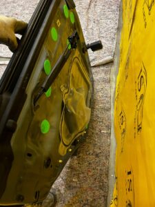 DRZWI LEWY TYŁ FORD BRONCO 21- AZURE GREY PEARL