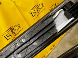 KOMPLET LISTWY RELINGI DACHOWE FORD KUGA MK3 LIFT