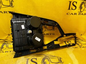 OSŁONA TUNELU SCHOWEK UCHWYT CUPHOLDER BMW 2 F22