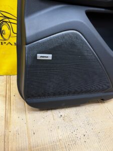 BOCZEK DRZWI BOSE PRAWY PORSCHE CAYENNE COUPE 9Y3 HYBRID