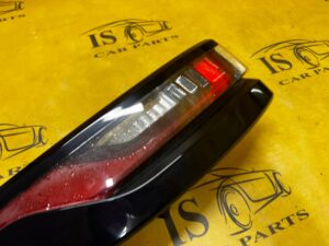 LAMPA TYLNA TYŁ W BŁOTNIK LEWA RANGE ROVER EVOQUE II L551