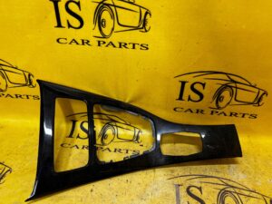 RAMKA DEKOR UCHWYTU NA KUBKI TUNELU BAMBUS BMW E92