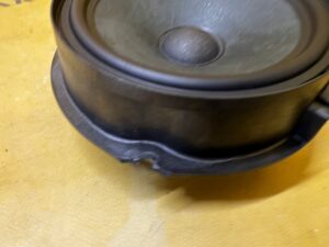 GŁOŚNIK DRZWI PRZÓD DACIA SANDERO III