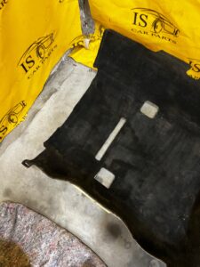 MATA DYWAN WYKŁADZINA PODŁOGI TYŁ LEWY MERCEDES CLS W218 SHOOTING BRAKE